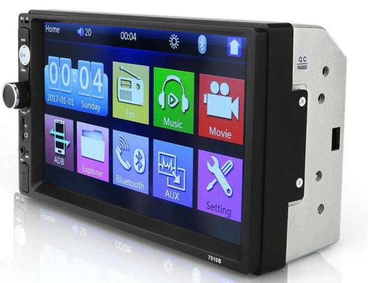 7" Double Din touchscreen Radio - Brand New - Wired android Auto and Carplay