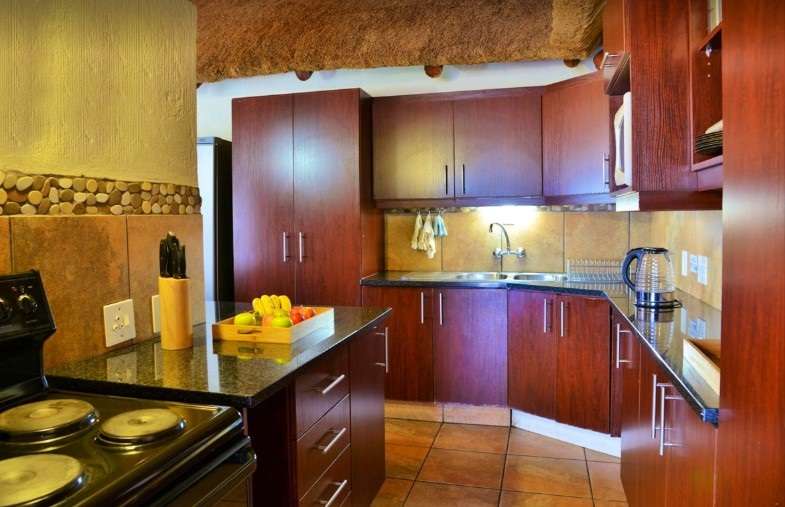 Modjadji Camp 7 Nights Accommodation Mabula Game Lodge