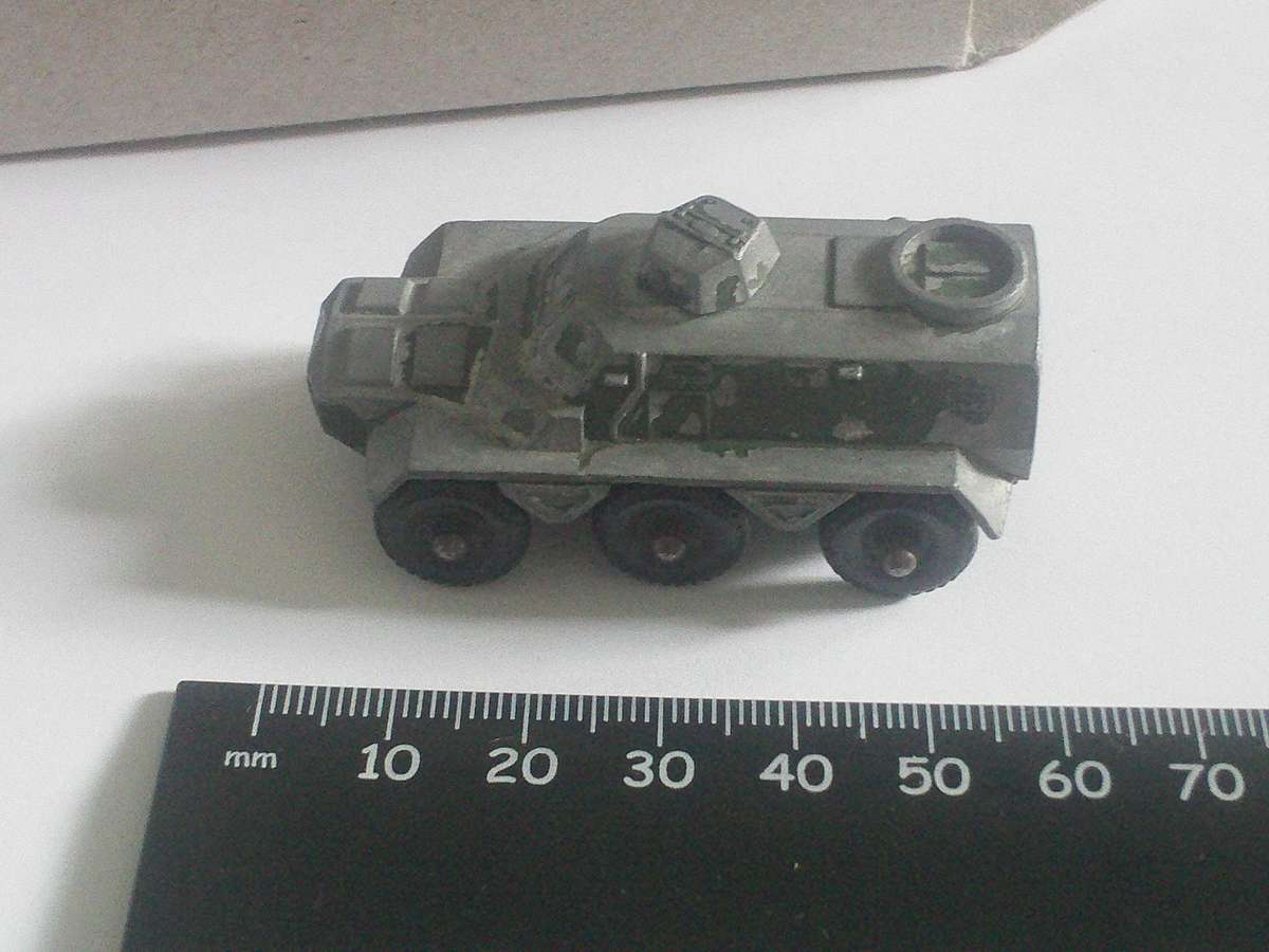 Matchbox Regular Wheels Saracen Personnel Carrier Lesney England #54a