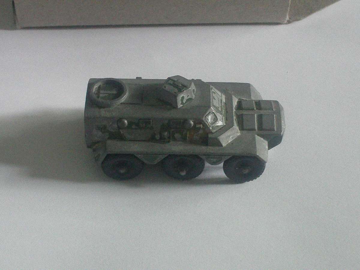 Matchbox Regular Wheels Saracen Personnel Carrier Lesney England #54a