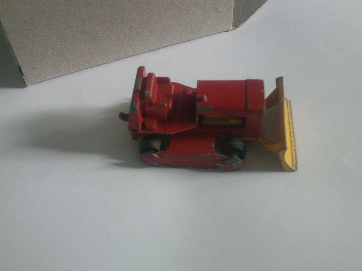 Matchbox Regular Wheels Case Bulldozer Lesney England #16d