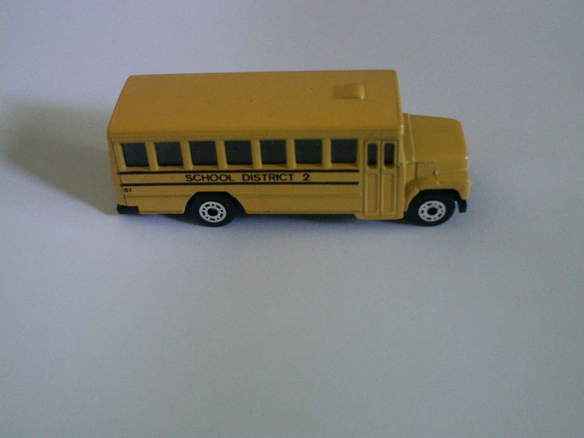 Matchbox MB47 School Bus 1985 China