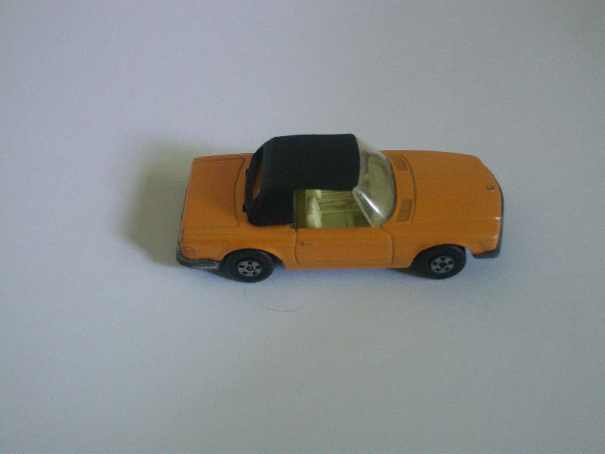 Matchbox Superfast Mercedes 350SL Lesney England #6e