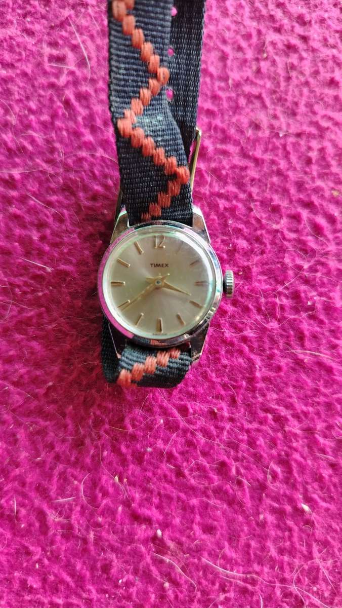 TIMEX LADIES WATCH