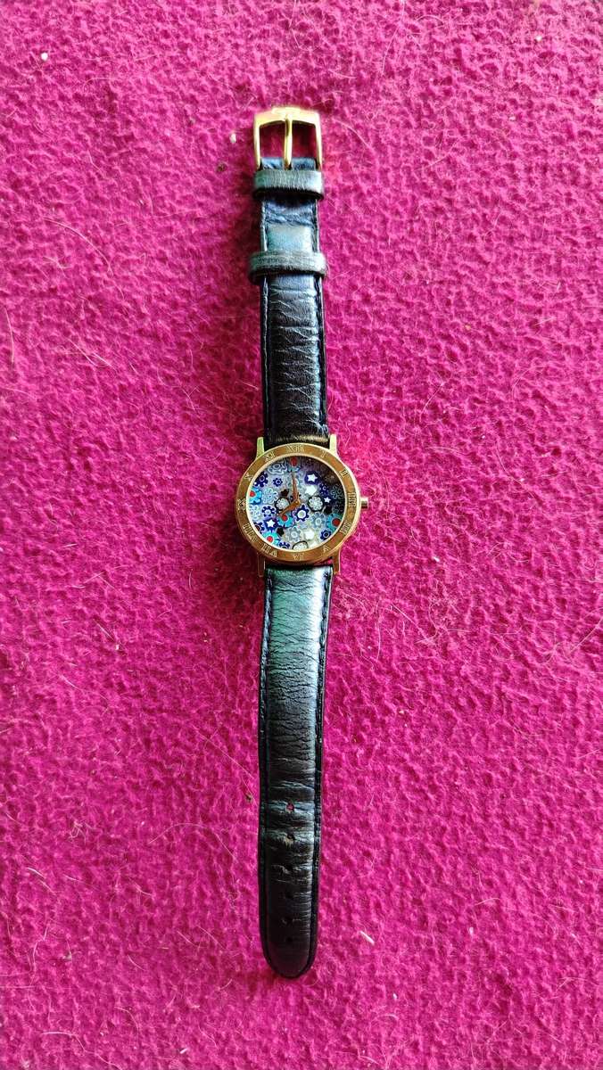 WOMANS BRACELET WATCH
