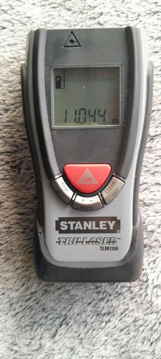 STANLEY LASER MEASURER TLM130i