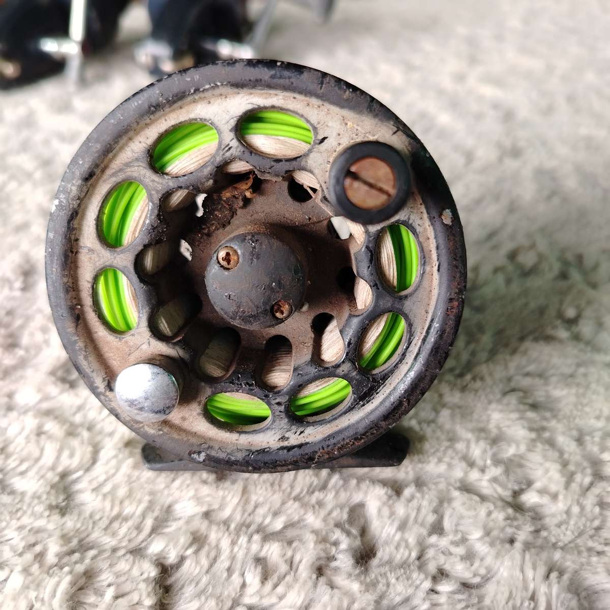 FLY FISHING REEL