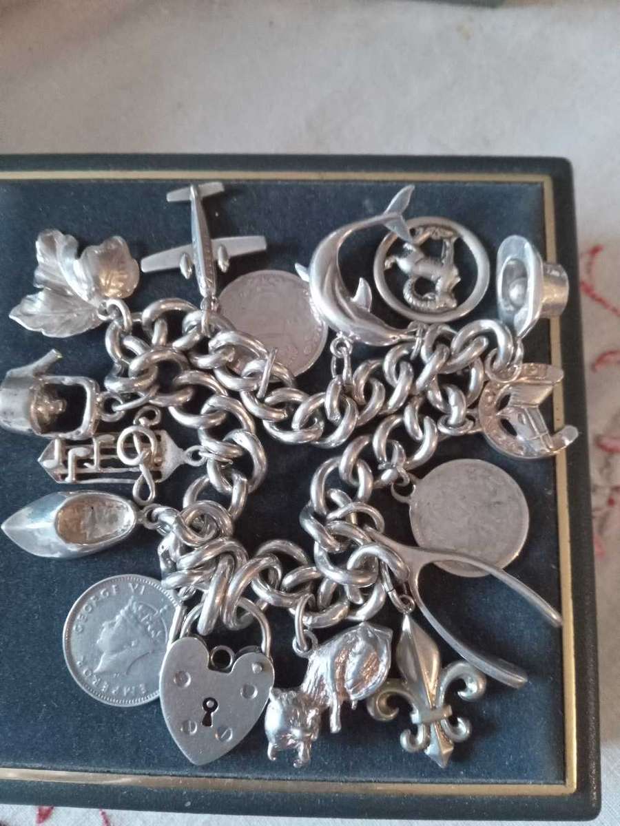 Vintage Sterling Silver Charm Bracelet