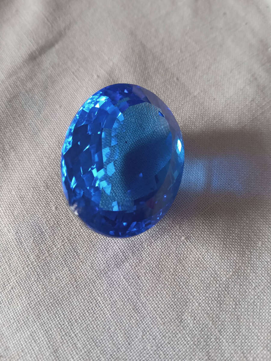 Large Sparkling 78ct Royal Blue Quartz Gemstone