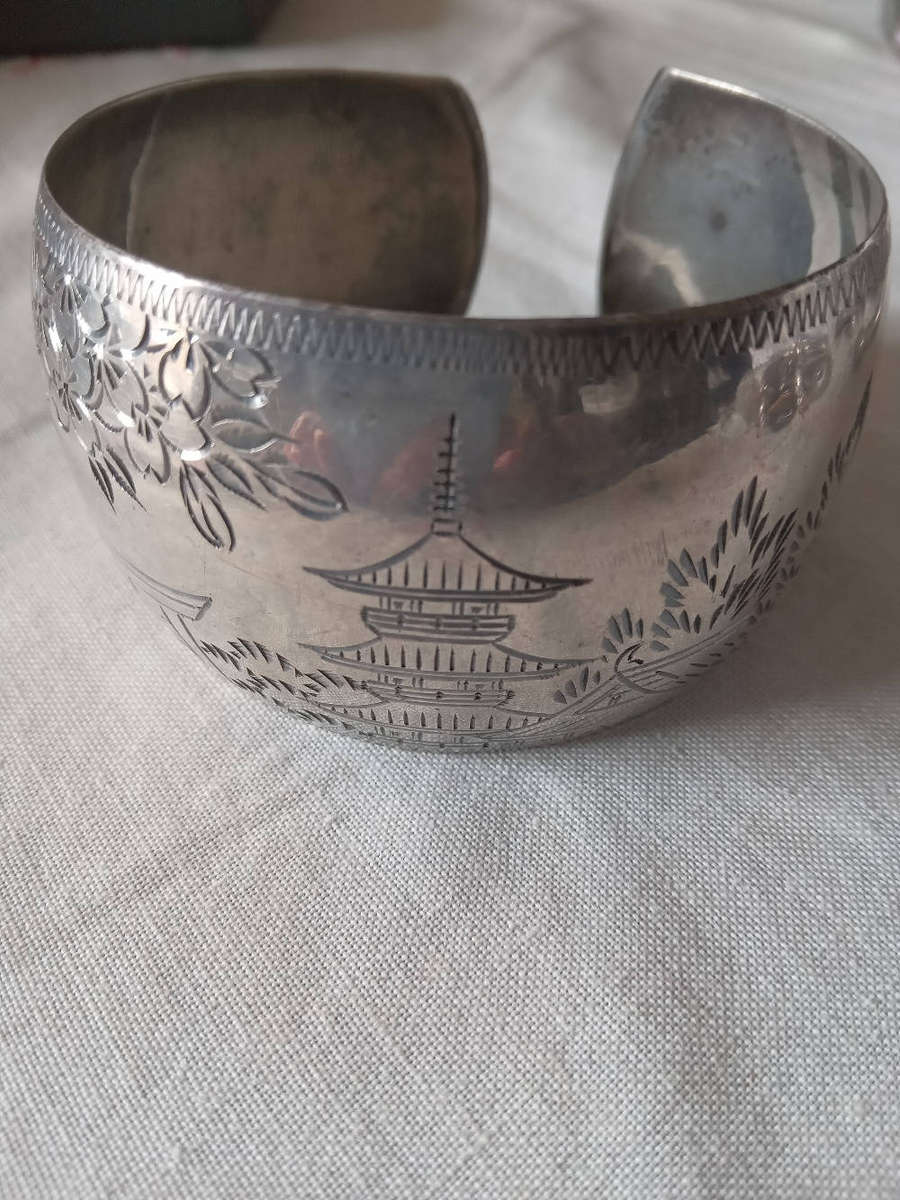 Rare Vintage Sterling Silver Etched Chinese Cuff Bangle