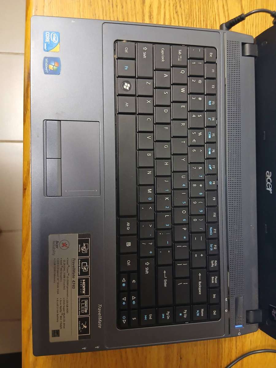 Acer TravelMate 4740 i3