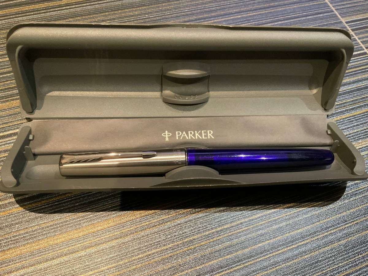Parker Frontier ballpoint pen - Blue Translucent