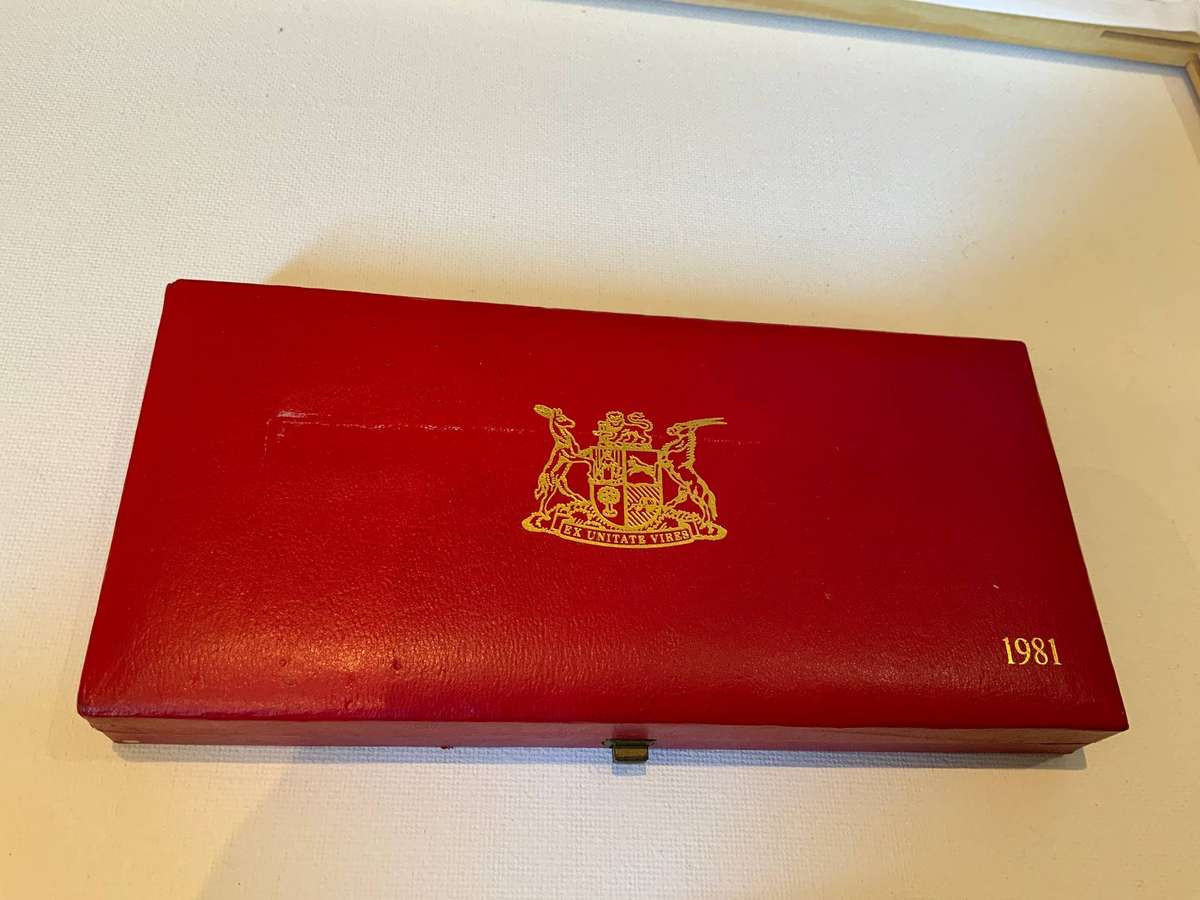 1981 RSA Long Proof Set with no Gold Coins and half cent