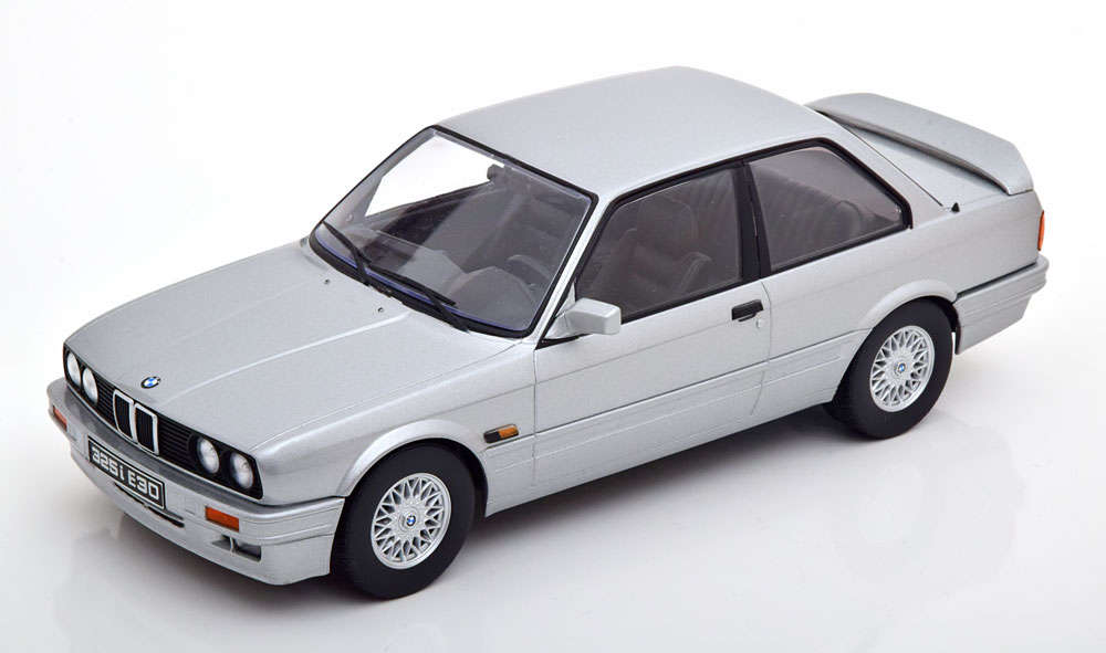 Die cast BMW 325i M-Paket - year 1988 silver 1:18 KK-Scale - SA's 325is