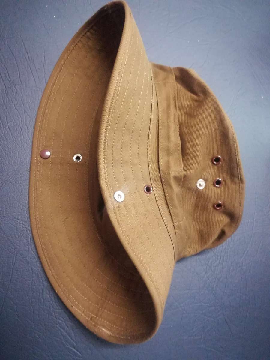 SADF - Nutria boshoed...Border war issue - With houding - Size 56