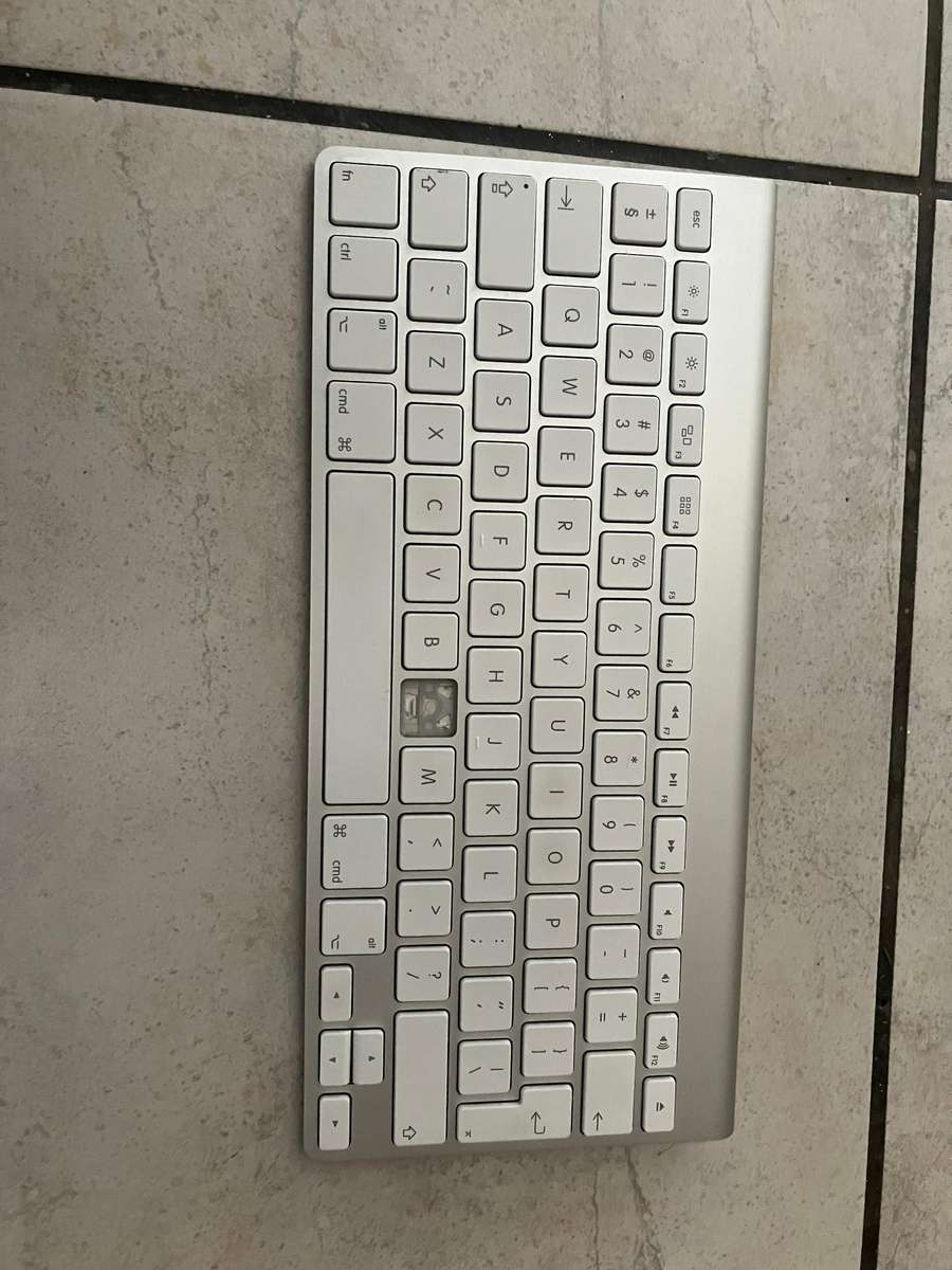 Apple Bluetooth Magic Keyboard