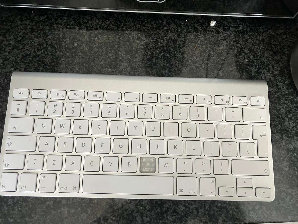 Apple Bluetooth Magic Keyboard