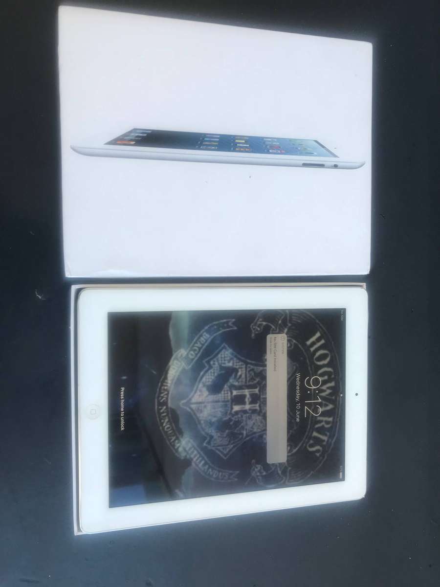Apple Bundle - iPhone 5 + iPad 4 (With Boxes)