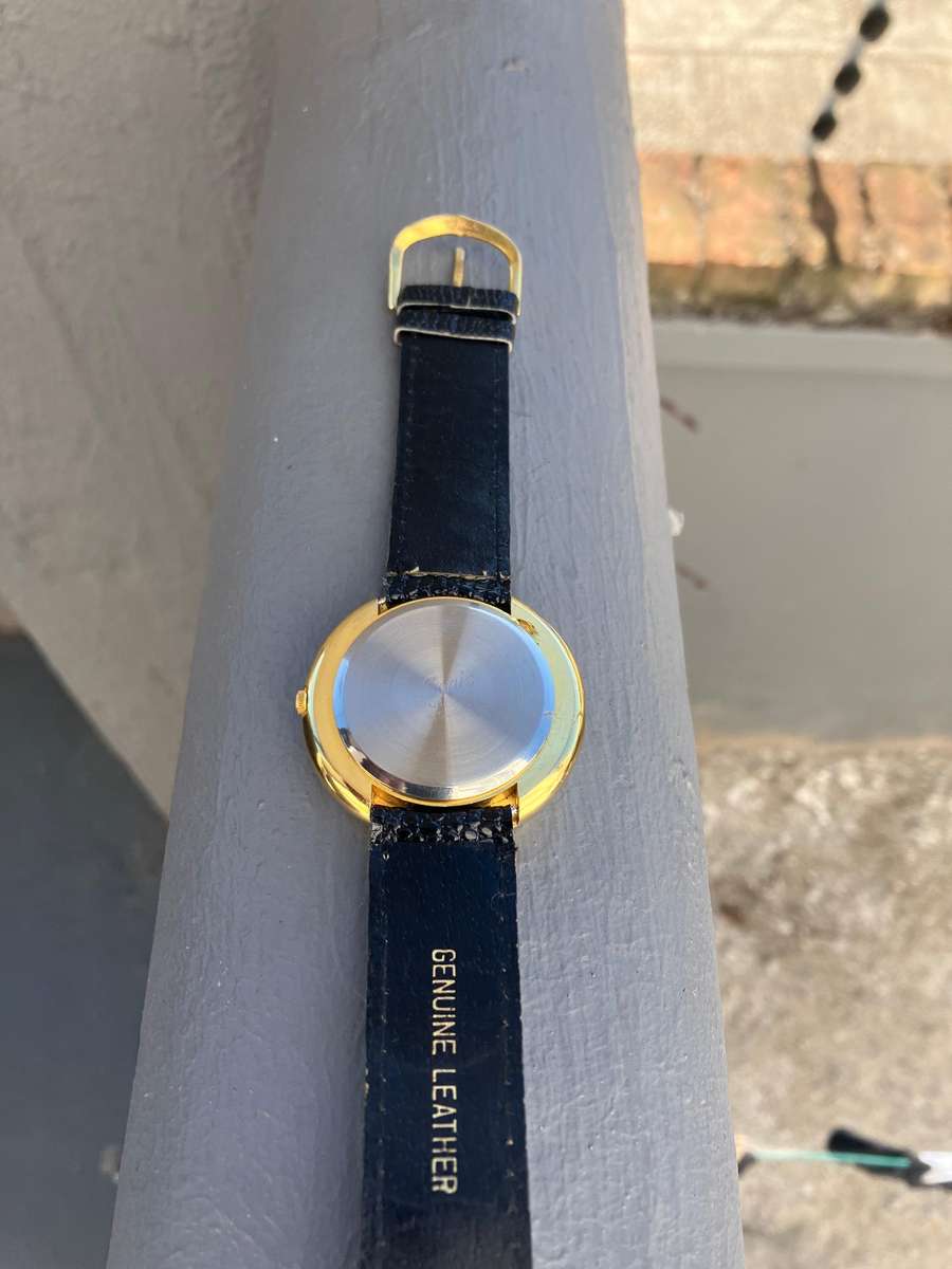 Vintage sonic gold plated watch