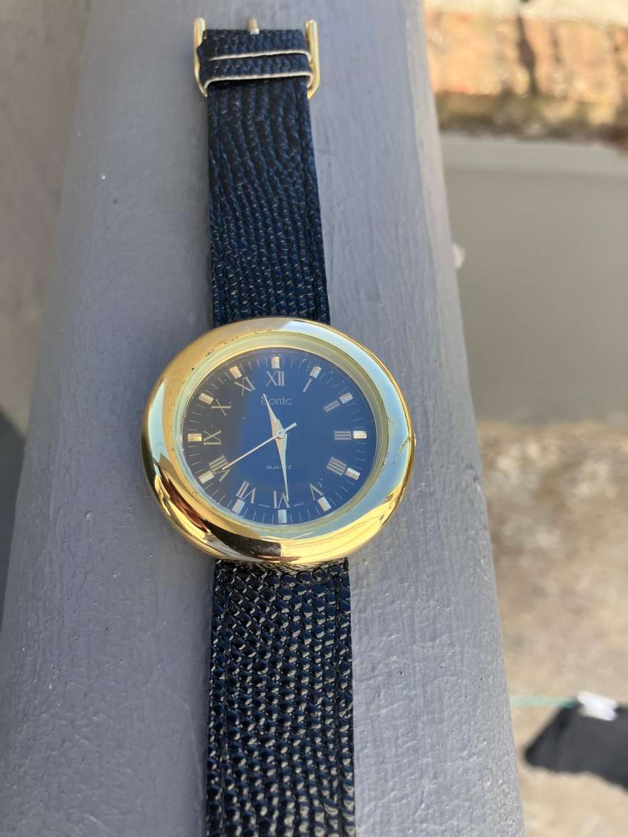 Vintage sonic gold plated watch