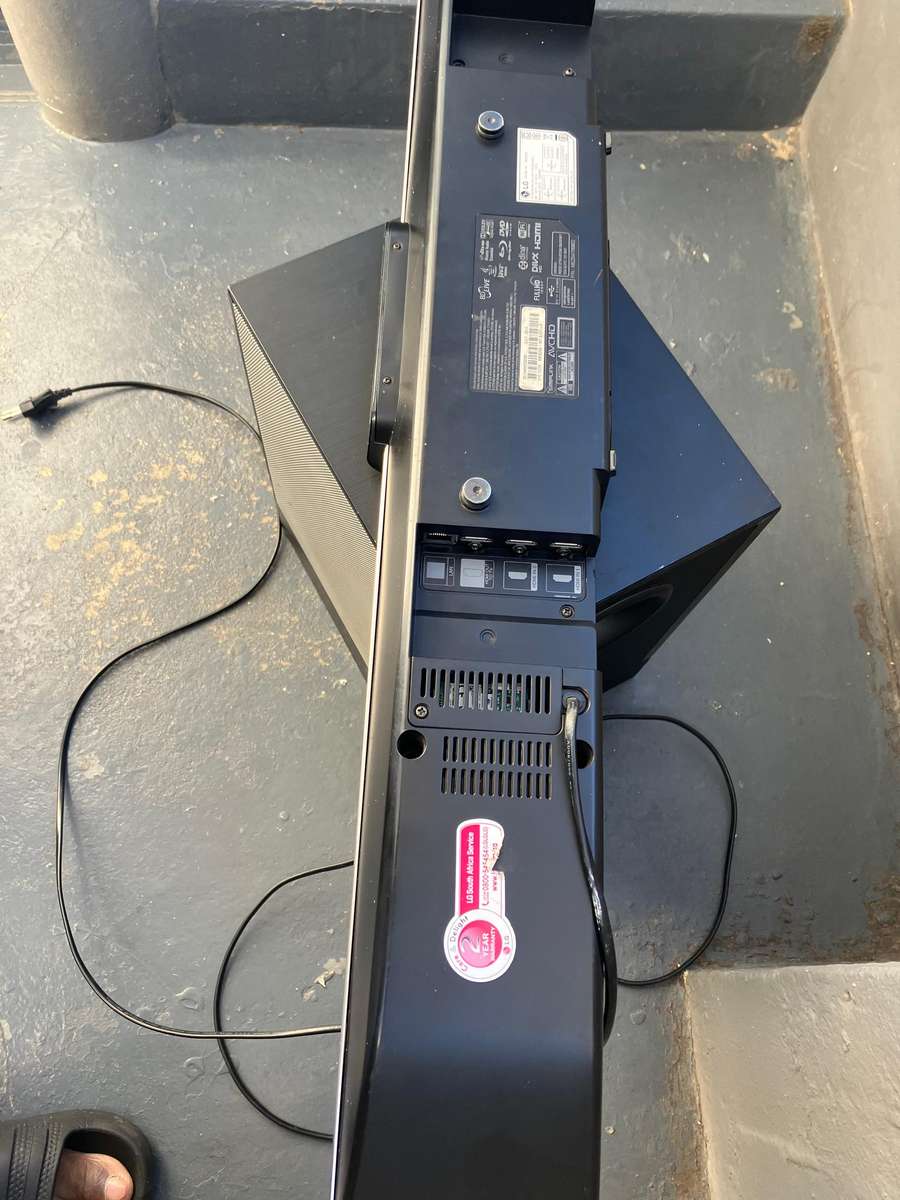 LG Blueray home theatre sound bar