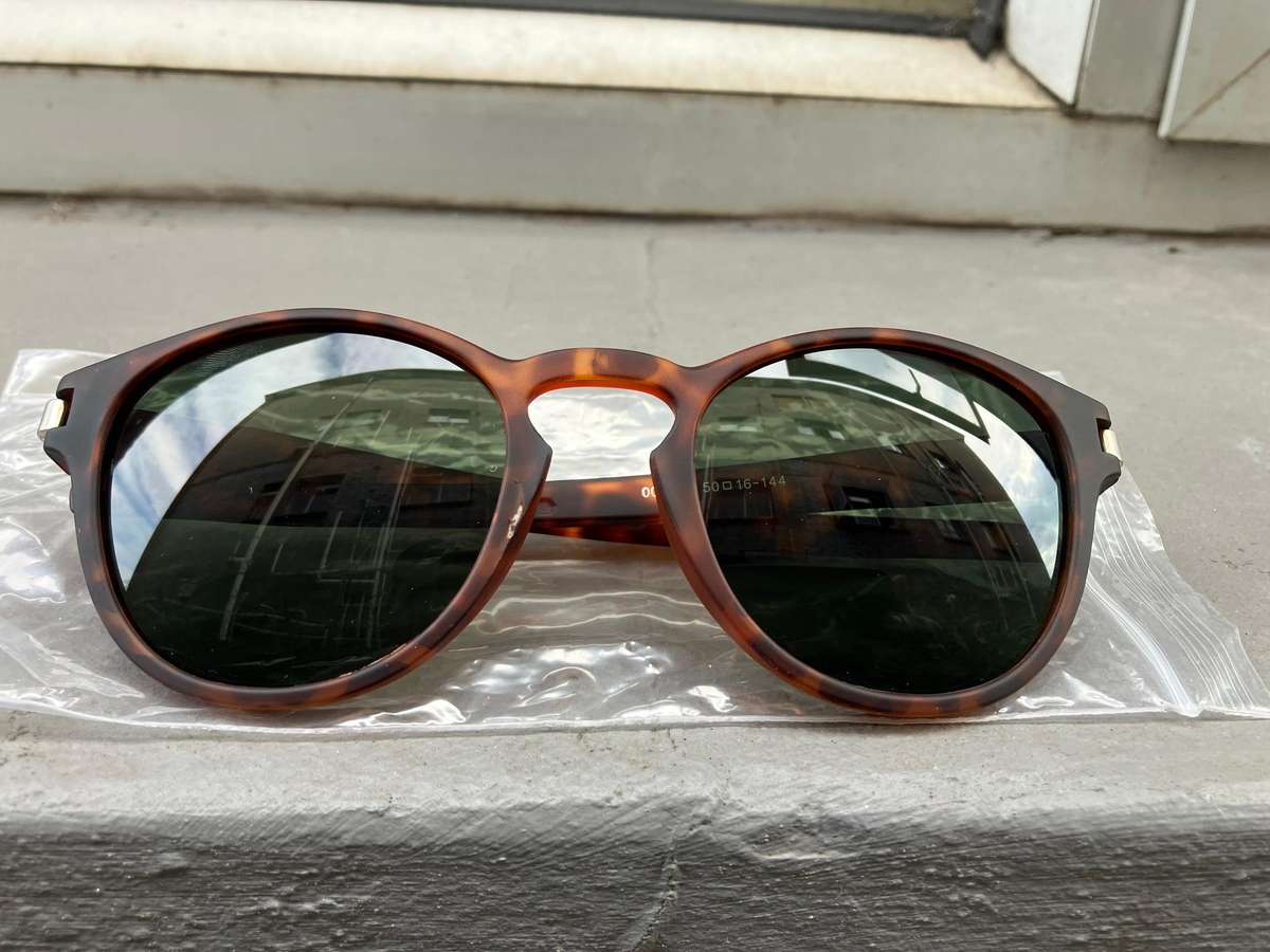 Unisex driving /travelling Sunglassess
