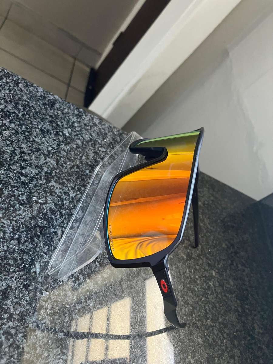 Polarised sports outdoor sunnies/driving and cycling