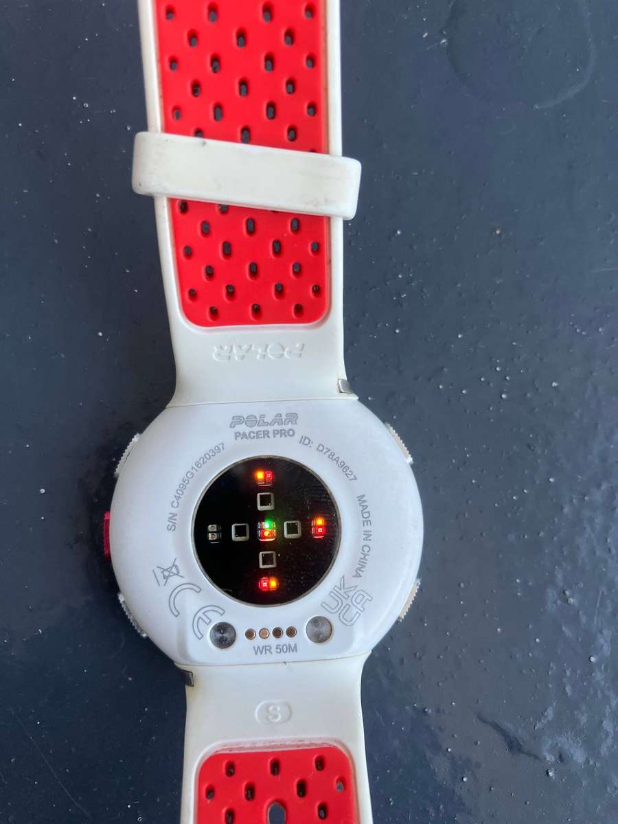Polar Pacer Pro Snow White - GPS Running Watch read description