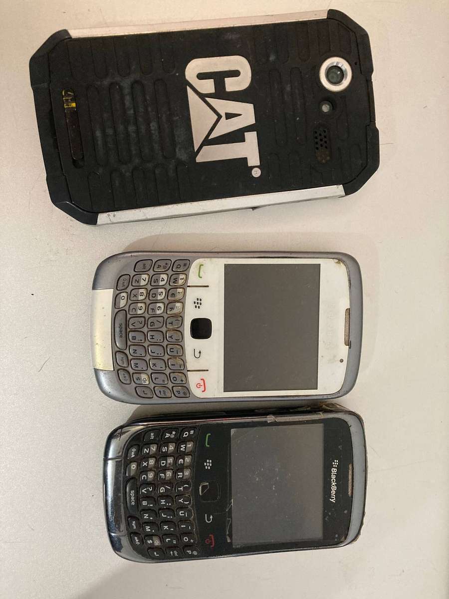 CAT Blackberry phones for parts or repair