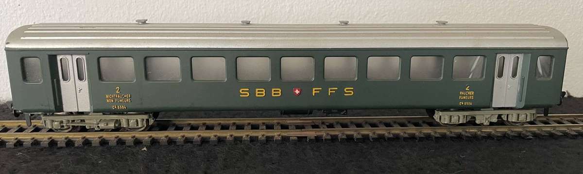 HO MODEL TRAINS - FLEISCHMANN - SWISS 2ND CLASS PASSENGER COACH