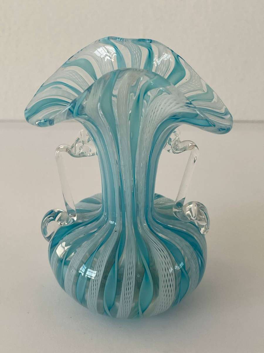 MURANO BLUE AND WHITE VASE - 10CM