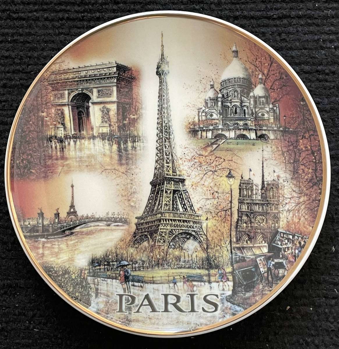 PARIS DISPLAY PLATE WITH GOLD RIM - 15.5CM
