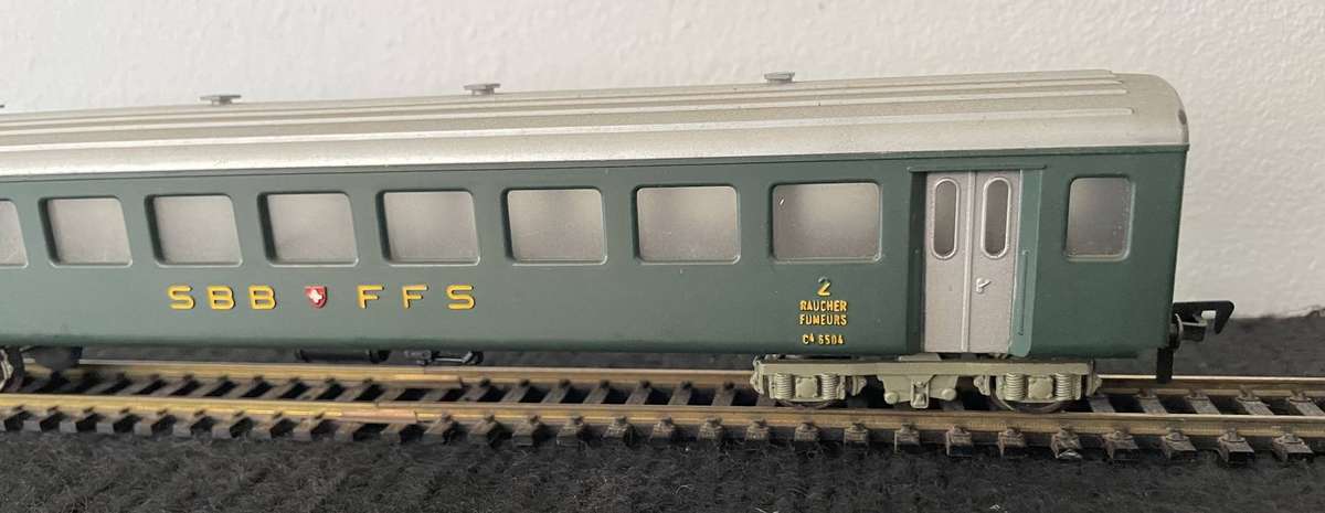 HO MODEL TRAINS - FLEISCHMANN - SWISS 2ND CLASS PASSENGER COACH