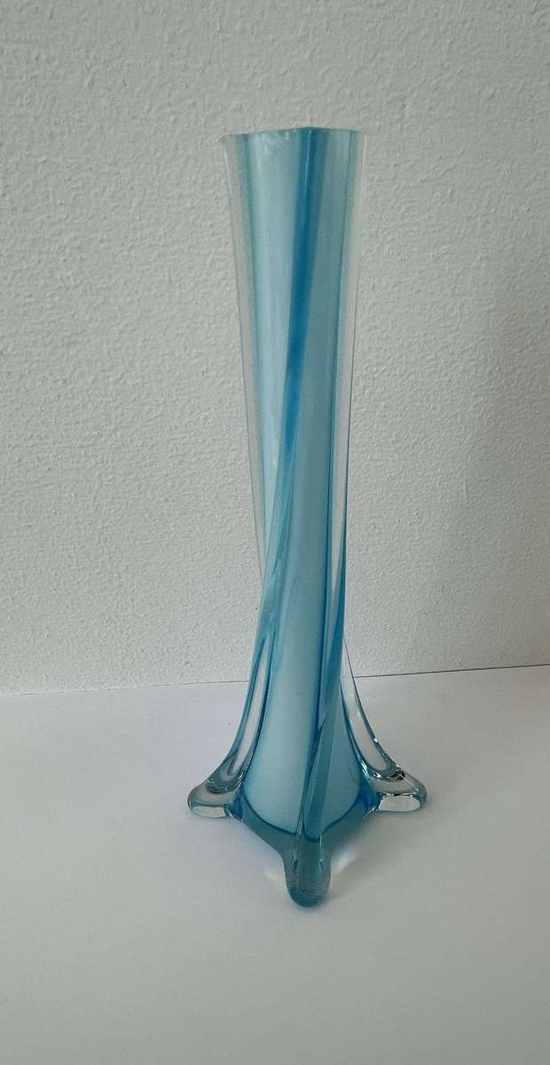 MURANO PYRAMID BLUE WHITE AND CLEAR GLASS SWIRL VASE - 20CM