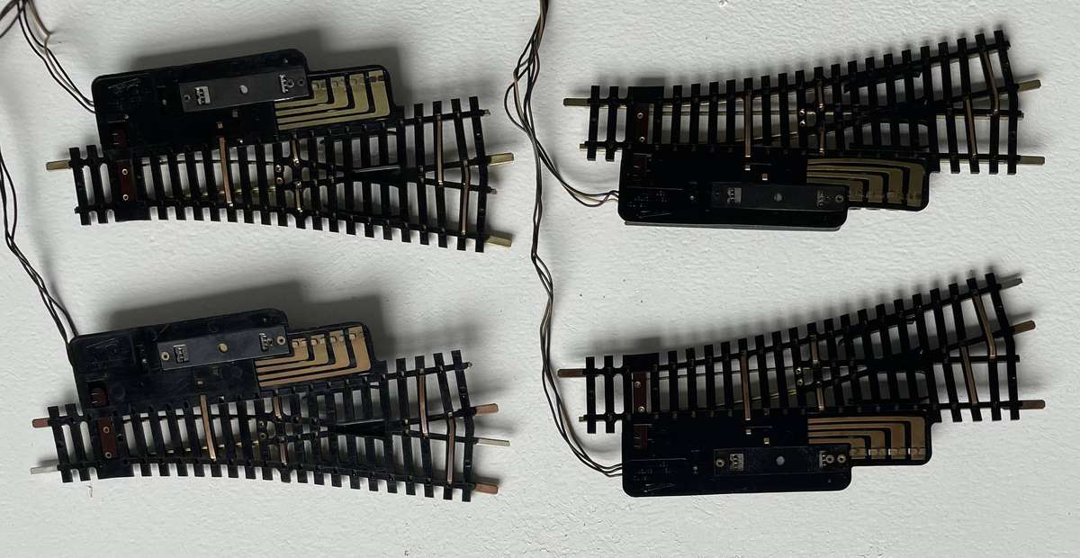 HO MODEL TRAINS - 4 X FLEISCHMANN TRACK POINTS NUMBER 1724