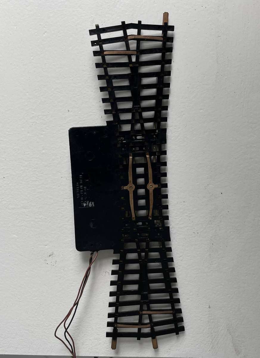 HO MODEL TRAINS - 3 X FLEISCHMANN TRACK POINTS NUMBER 2 X  1726 AND 1725