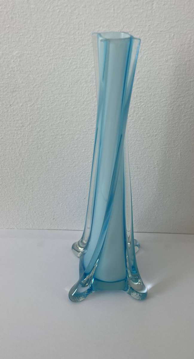 MURANO PYRAMID BLUE WHITE AND CLEAR GLASS SWIRL VASE - 20CM