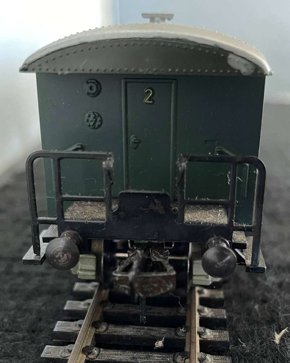 HO MODEL TRAINS - FLEISCHMANN - SWISS 2ND CLASS PASSENGER END COACH