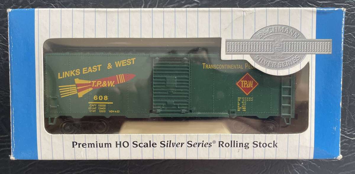 HO MODEL TRAINS - BACHMANN SILVER SERIES ROLLING STOCK - TRANS CONTINENTAL TOLEDO PEORIA AND WESTERN
