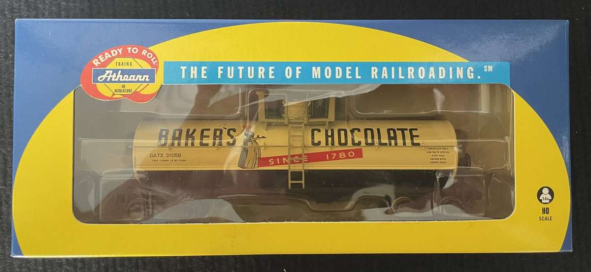 HO MODEL TRAINS - ATHEARN ROLLING STOCK - BAKERS CHOCOLATE CHEMICAL TANK CAR