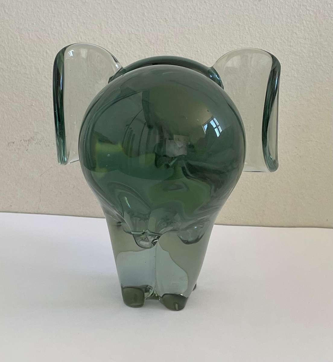 HANDMADE NGWENYA GLASS KINGDOM OF SWAZILAND - ELEPHANT 17CM - WITH ORIGINAL LABEL ATTACHED