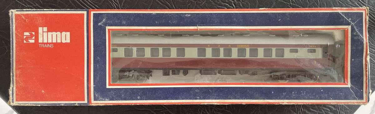 HO MODEL TRAINS - LIMA - SAR 1ST CLASS PASSENGER COACH