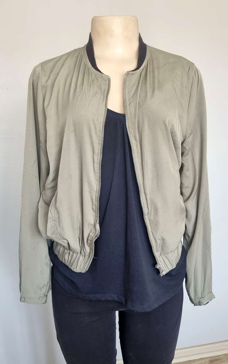 Beautiful Olive jacket...size 36