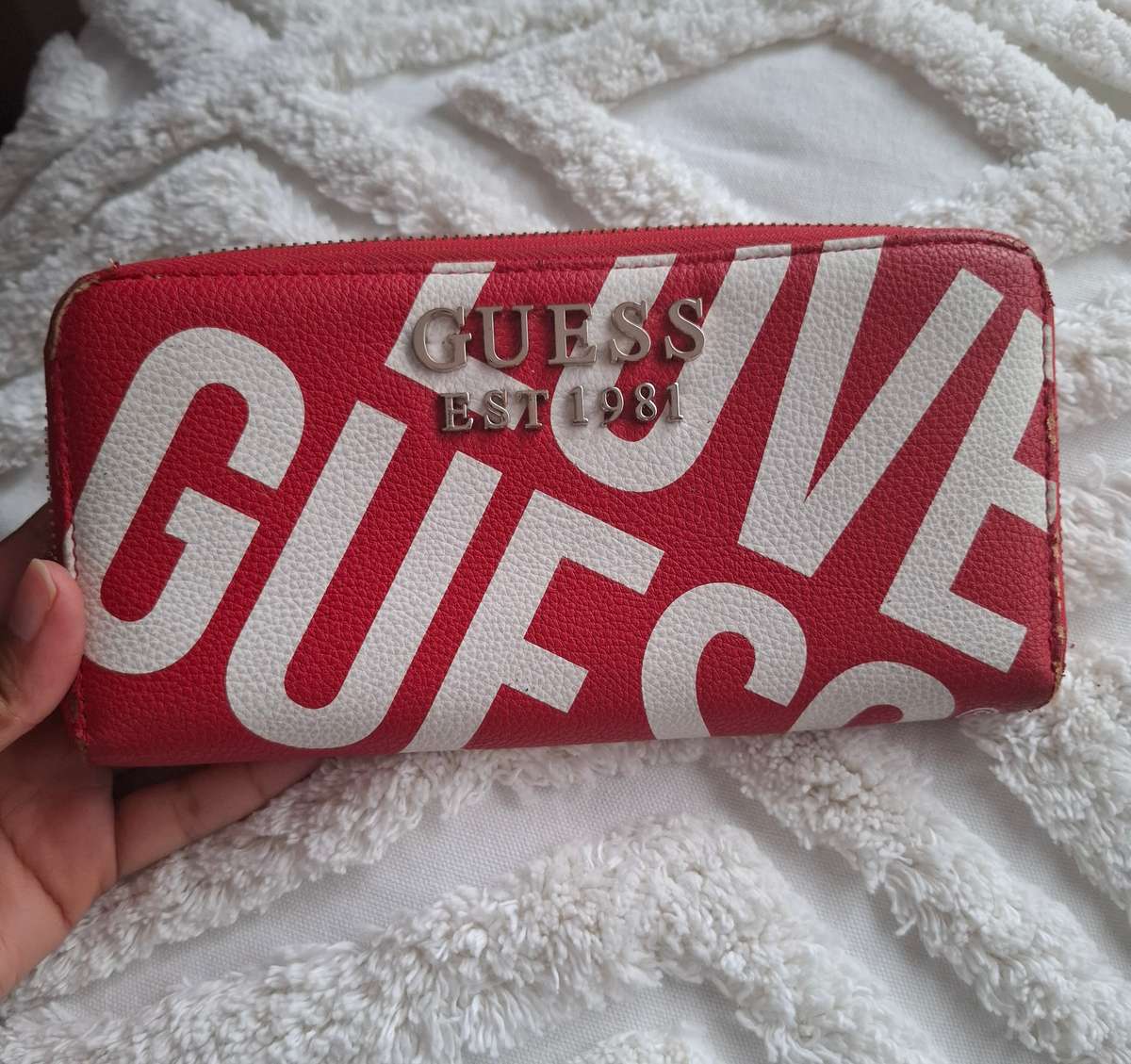 Guess red wallet