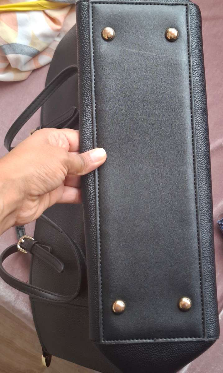 Polo Lyon Bag...Black