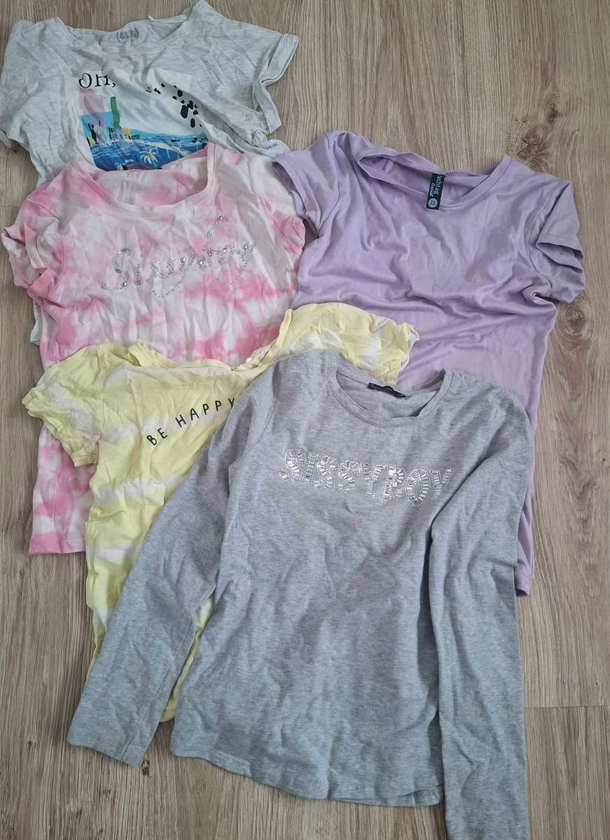 5x girls t shirts....9 to 10 years