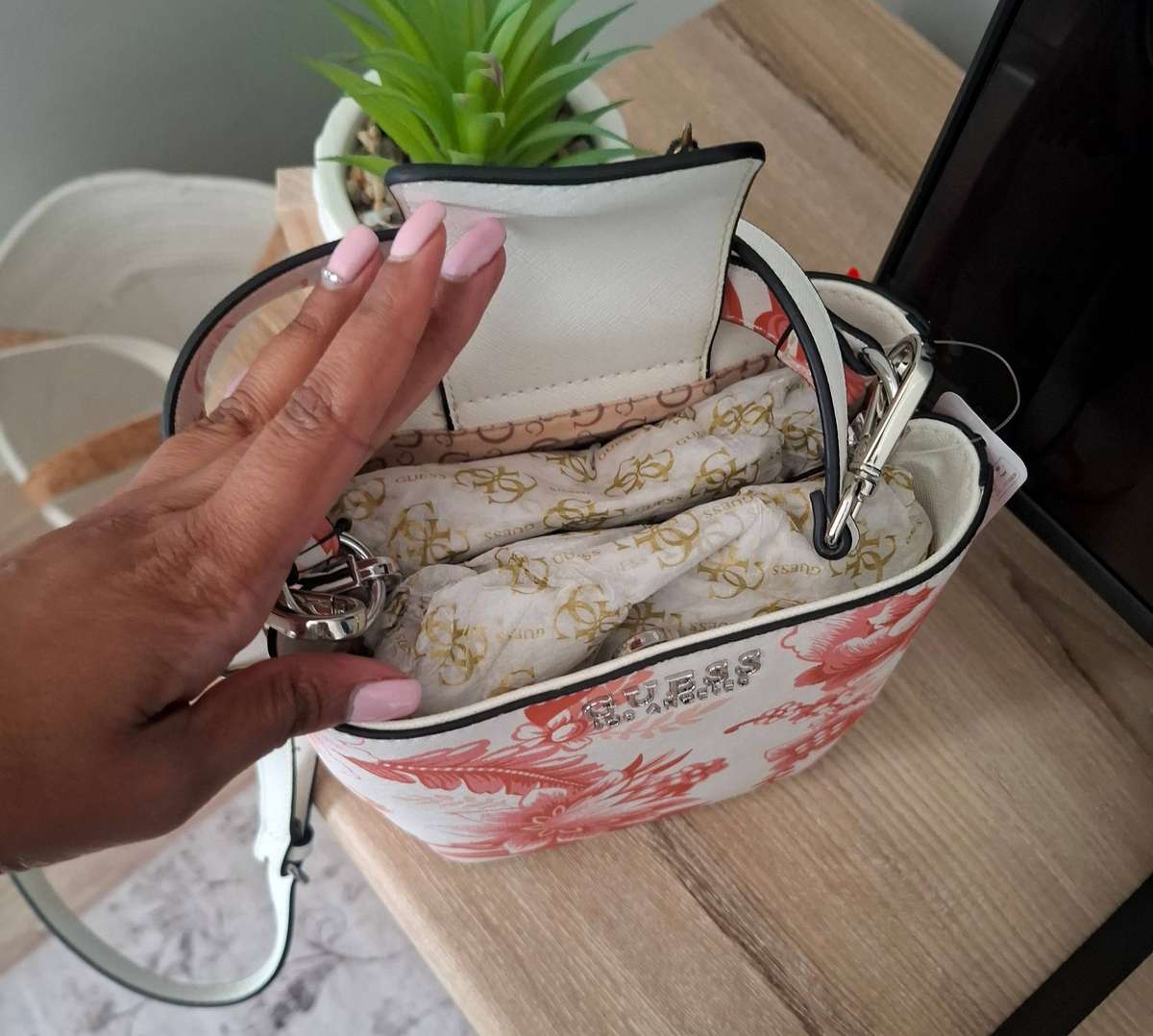 Guess Bolsa orange floral Mini bag