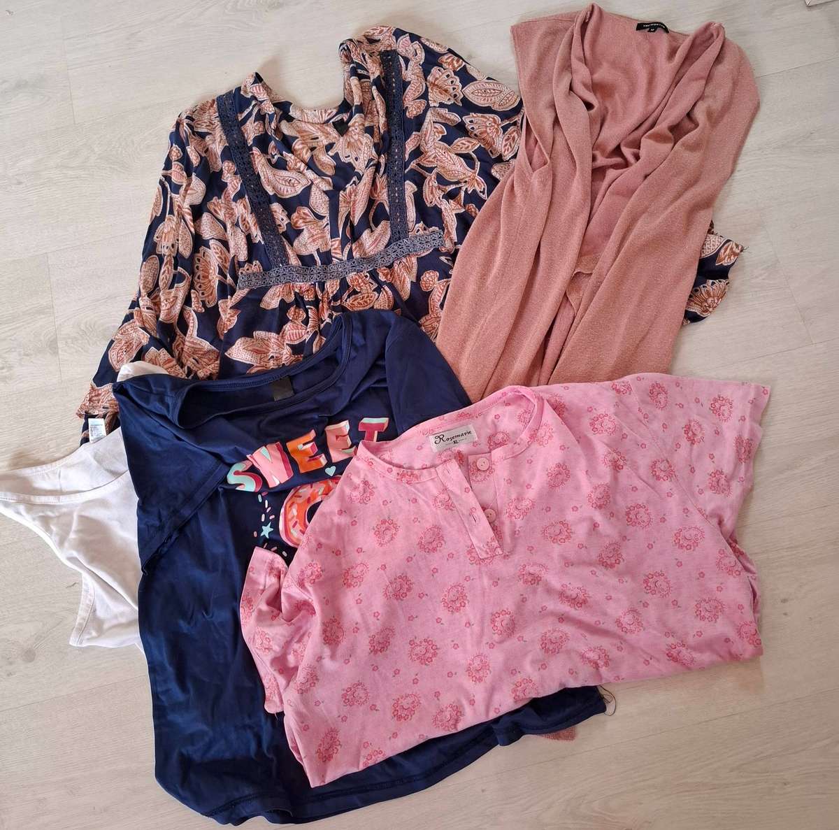 5 ladies clothing items