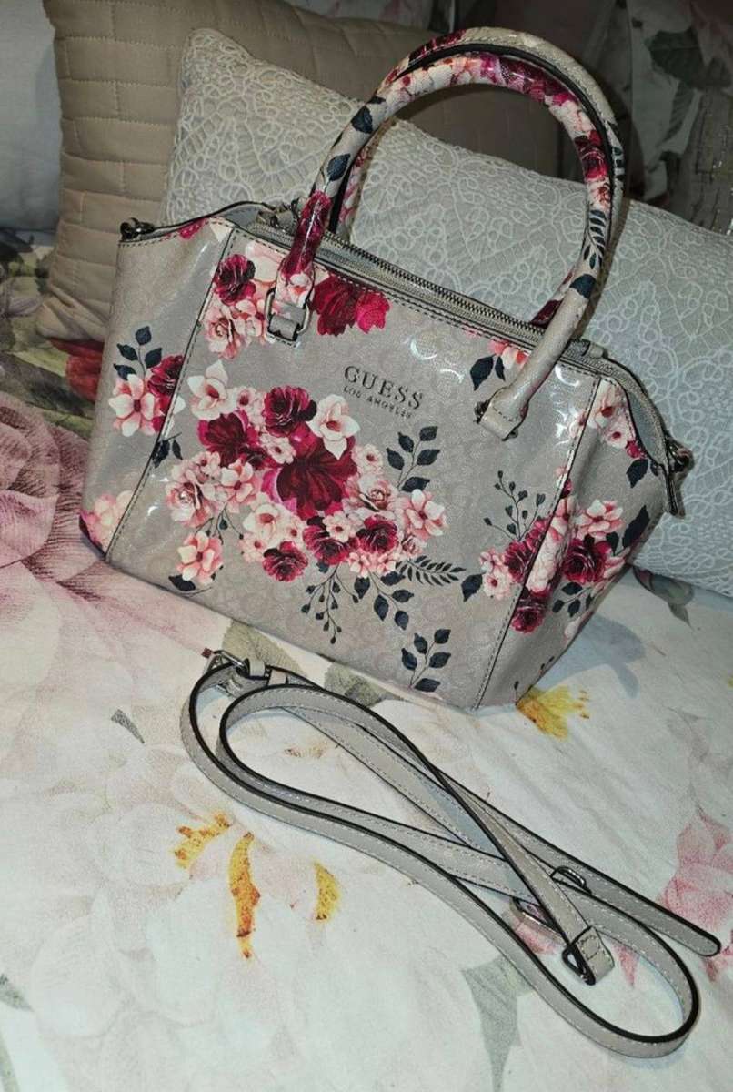 Guess Floral Atmore Satchel Handbag...bag used once only
