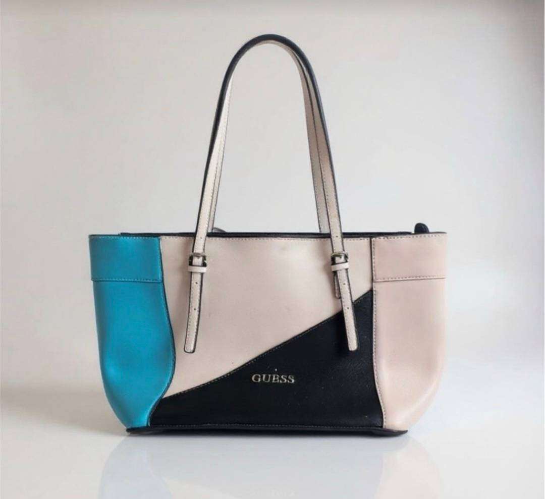 Stunning GUESS bag
